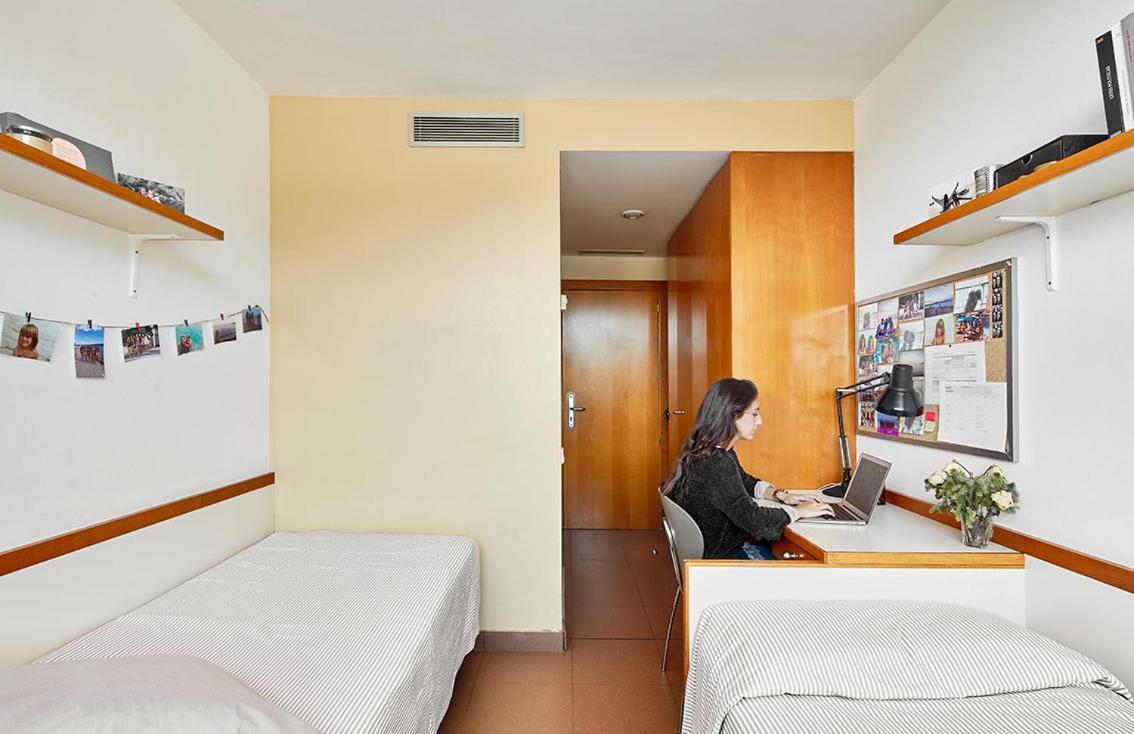 Апартаменти Residencia Universitaria Sarria Барселона Екстер'єр фото